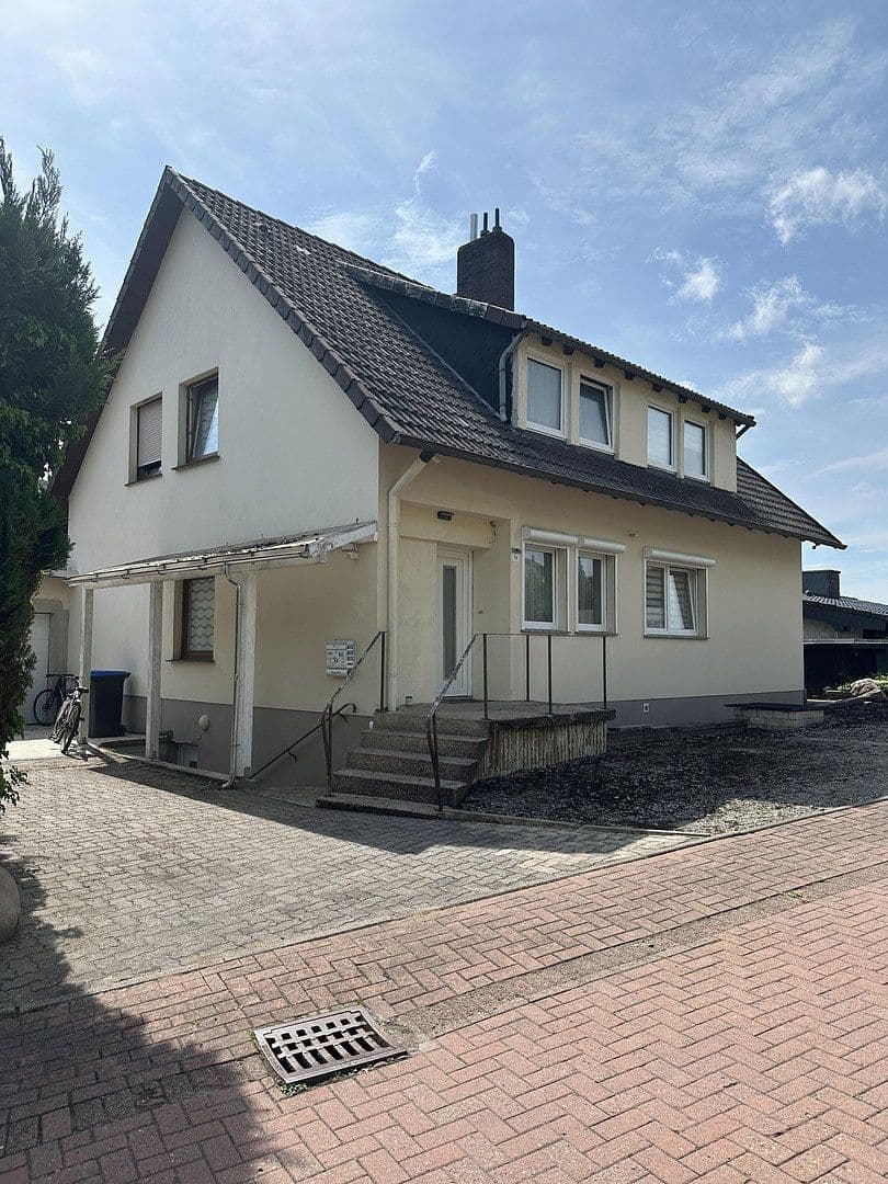 Predaj domu 240 m², pozemek 982 m², Hessisch Oldendorf, Dolné Sasko Predaj domu 240 m², pozemek 982 m², Hessisch Oldendorf, Dolné Sasko