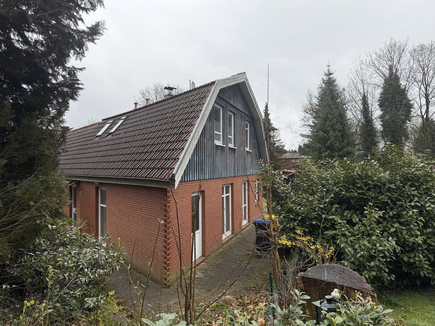 Predaj domu 165 m², pozemek 565 m², Kutenholz, Dolné Sasko Predaj domu 165 m², pozemek 565 m², Kutenholz, Dolné Sasko