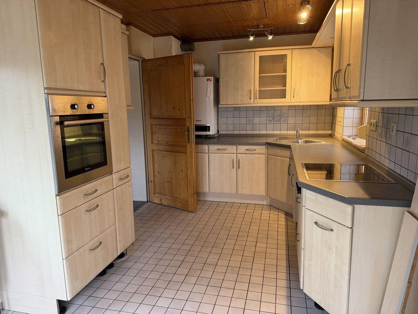 Predaj domu 165 m², pozemek 565 m², Kutenholz, Dolné Sasko Predaj domu 165 m², pozemek 565 m², Kutenholz, Dolné Sasko