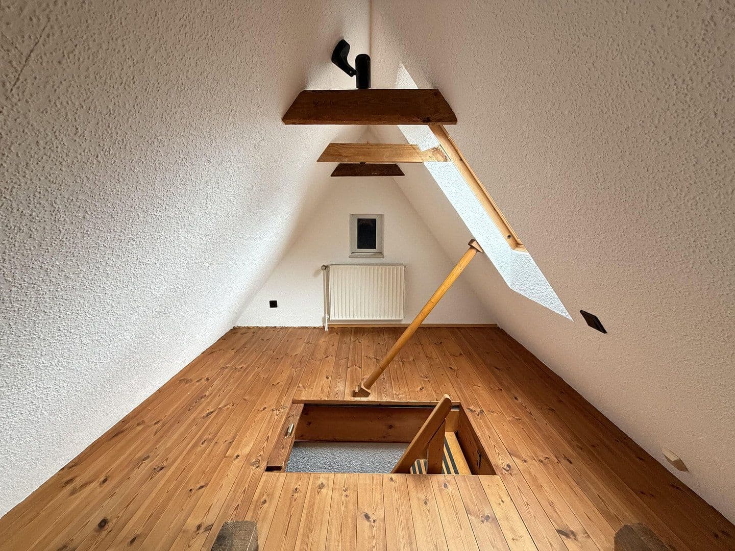 Predaj domu 165 m², pozemek 565 m², Kutenholz, Dolné Sasko Predaj domu 165 m², pozemek 565 m², Kutenholz, Dolné Sasko