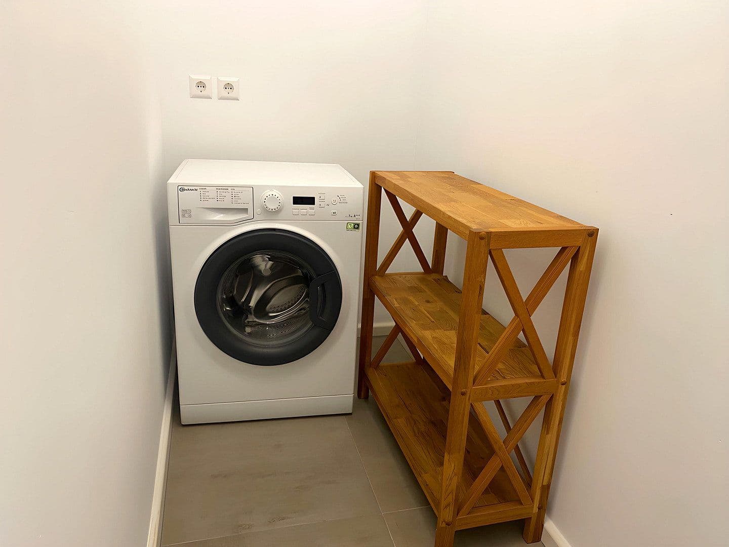 Prenájom bytu 3-izbový 73 m², Dorfstraße 78, Fürstenberg/Havel, Brandenbursko Prenájom bytu 3-izbový 73 m², Dorfstraße 78, Fürstenberg/Havel, Brandenbursko