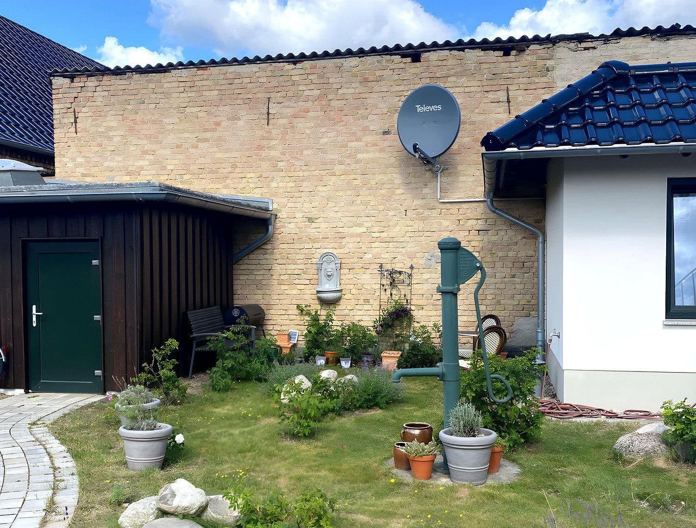 Prenájom bytu 3-izbový 73 m², Dorfstraße 78, Fürstenberg/Havel, Brandenbursko Prenájom bytu 3-izbový 73 m², Dorfstraße 78, Fürstenberg/Havel, Brandenbursko