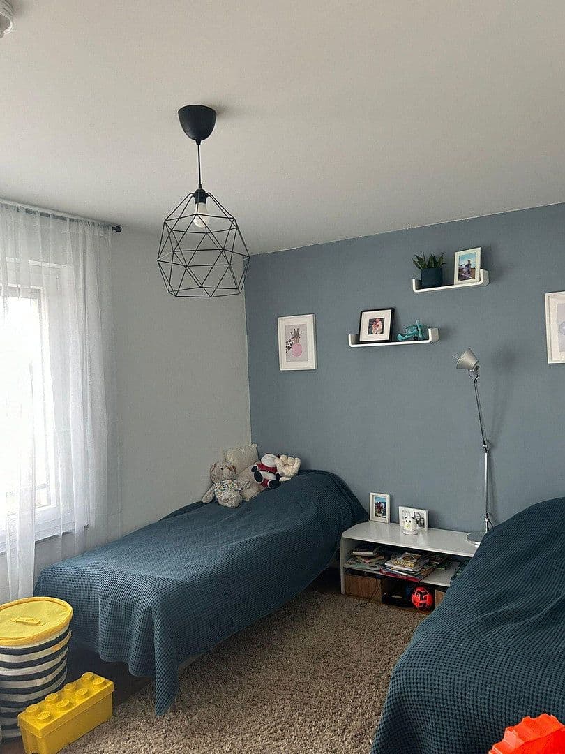 Prenájom bytu 3-izbový 77 m², Aristide-Briand-Str. 18, Herzogenaurach, Bavorsko Prenájom bytu 3-izbový 77 m², Aristide-Briand-Str. 18, Herzogenaurach, Bavorsko
