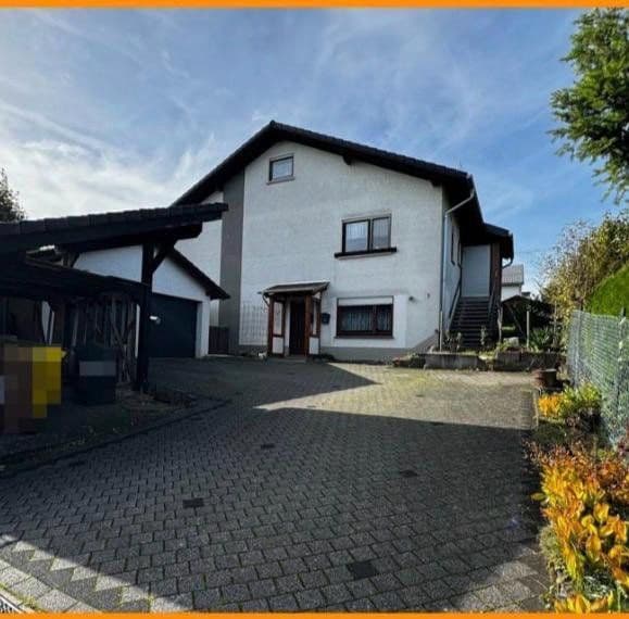 Predaj domu 190 m², pozemek 933 m², Neustraße 23, Kaden, Porýnie-Falcko Predaj domu 190 m², pozemek 933 m², Neustraße 23, Kaden, Porýnie-Falcko