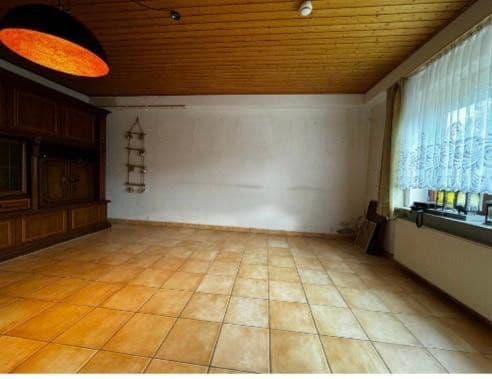 Predaj domu 190 m², pozemek 933 m², Neustraße 23, Kaden, Porýnie-Falcko Predaj domu 190 m², pozemek 933 m², Neustraße 23, Kaden, Porýnie-Falcko