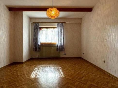 Predaj domu 190 m², pozemek 933 m², Neustraße 23, Kaden, Porýnie-Falcko Predaj domu 190 m², pozemek 933 m², Neustraße 23, Kaden, Porýnie-Falcko