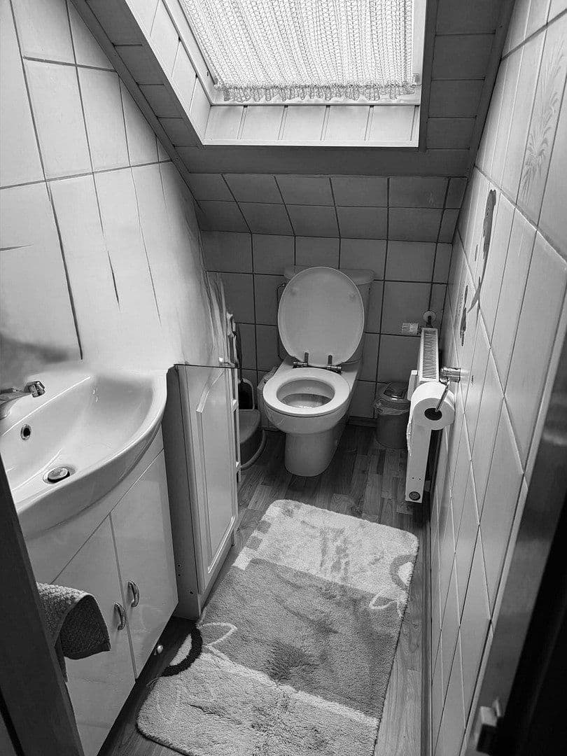 Predaj bytu 4-izbový 90 m², Karl-Kaulen-Str. 4, Köln, Severné Porýnie - Westfálsko Predaj bytu 4-izbový 90 m², Karl-Kaulen-Str. 4, Köln, Severné Porýnie - Westfálsko
