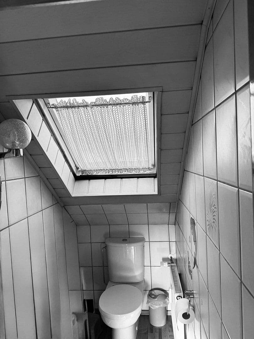 Predaj bytu 4-izbový 90 m², Karl-Kaulen-Str. 4, Köln, Severné Porýnie - Westfálsko Predaj bytu 4-izbový 90 m², Karl-Kaulen-Str. 4, Köln, Severné Porýnie - Westfálsko