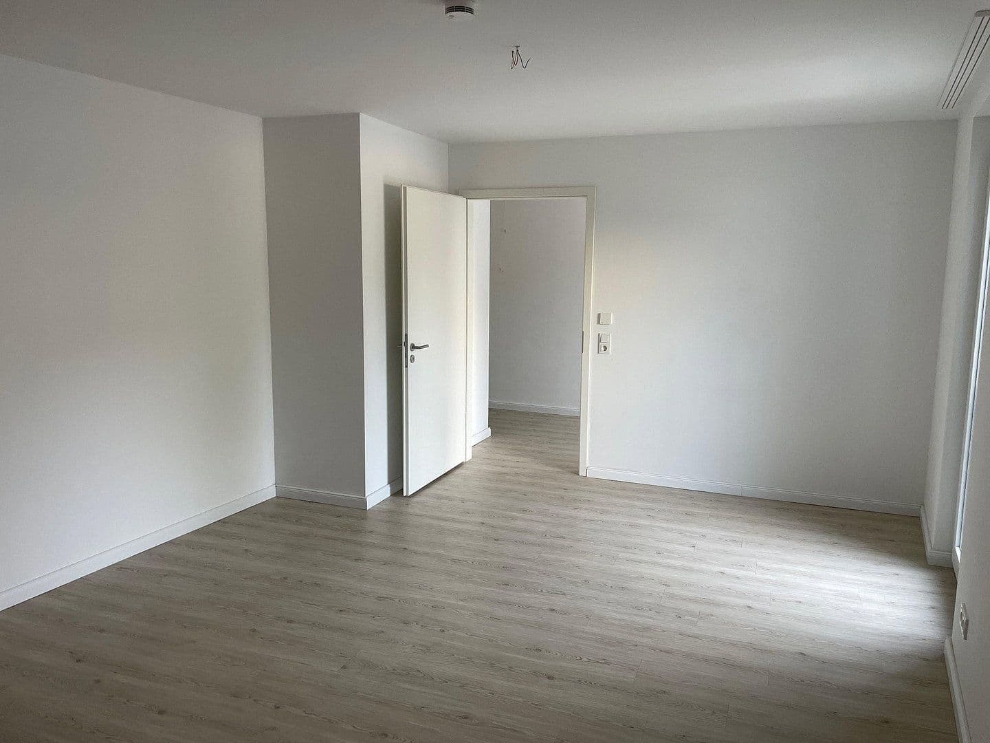 Prenájom bytu 2-izbový 78 m², Waldwiesenstraße 4, Kiel, Šlezvicko-Holštajnsko Prenájom bytu 2-izbový 78 m², Waldwiesenstraße 4, Kiel, Šlezvicko-Holštajnsko