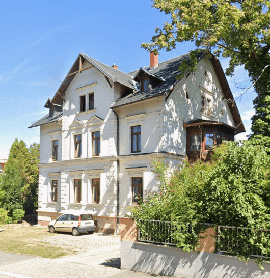 Prenájom bytu 3-izbový 80 m², Wettiner Str. 15, Glauchau, Sasko Prenájom bytu 3-izbový 80 m², Wettiner Str. 15, Glauchau, Sasko