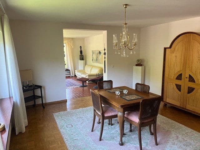 Predaj domu 177 m², pozemek 1.142 m², Rebetsmatt 30, Rheinfelden (Baden), Bádensko-Wurttembersko Predaj domu 177 m², pozemek 1.142 m², Rebetsmatt 30, Rheinfelden (Baden), Bádensko-Wurttembersko