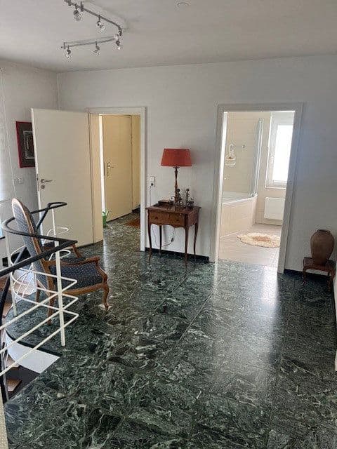Predaj domu 177 m², pozemek 1.142 m², Rebetsmatt 30, Rheinfelden (Baden), Bádensko-Wurttembersko Predaj domu 177 m², pozemek 1.142 m², Rebetsmatt 30, Rheinfelden (Baden), Bádensko-Wurttembersko