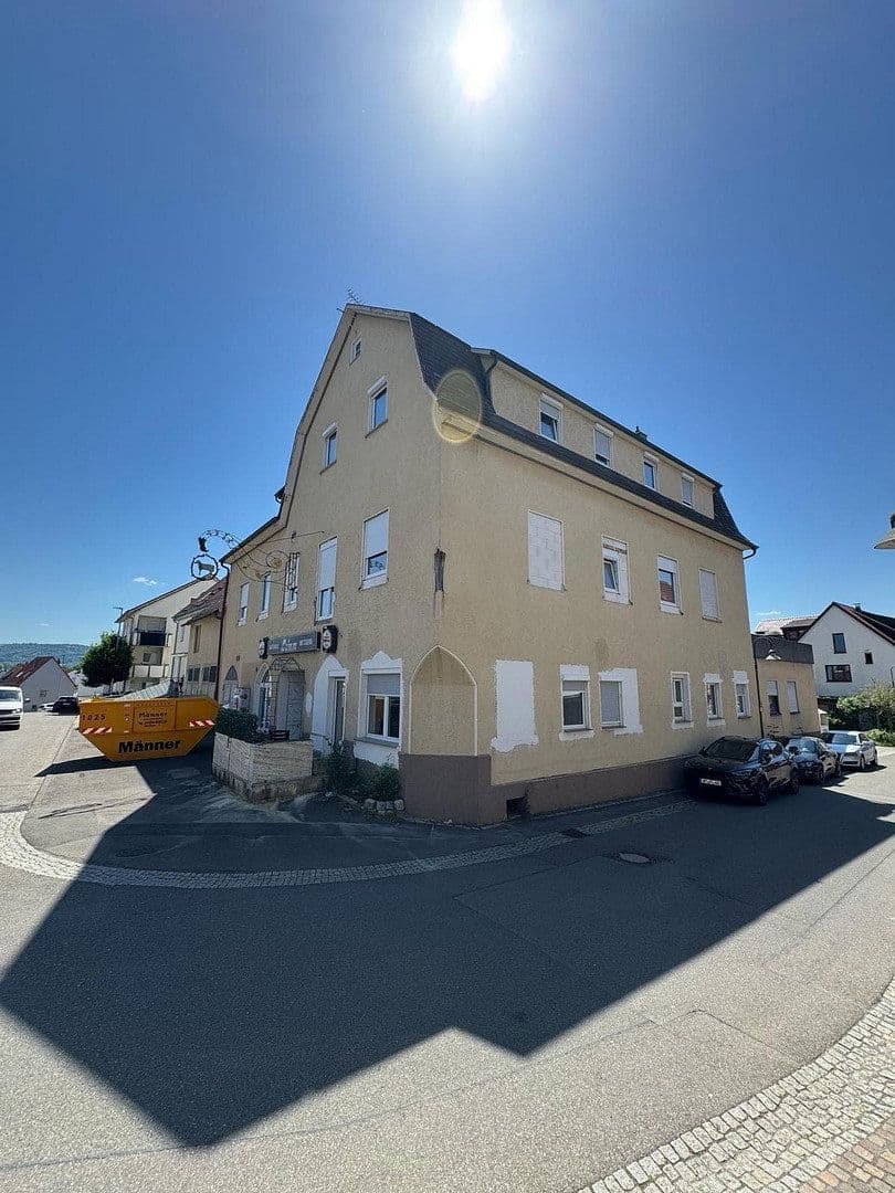 Predaj domu 1.055 m², pozemek 1.042 m², Holzmaden, Bádensko-Wurttembersko Predaj domu 1.055 m², pozemek 1.042 m², Holzmaden, Bádensko-Wurttembersko