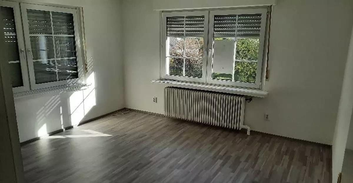 Prenájom bytu 3-izbový 79 m², Goethestr. 18, Sankt Augustin, Severné Porýnie - Westfálsko Prenájom bytu 3-izbový 79 m², Goethestr. 18, Sankt Augustin, Severné Porýnie - Westfálsko