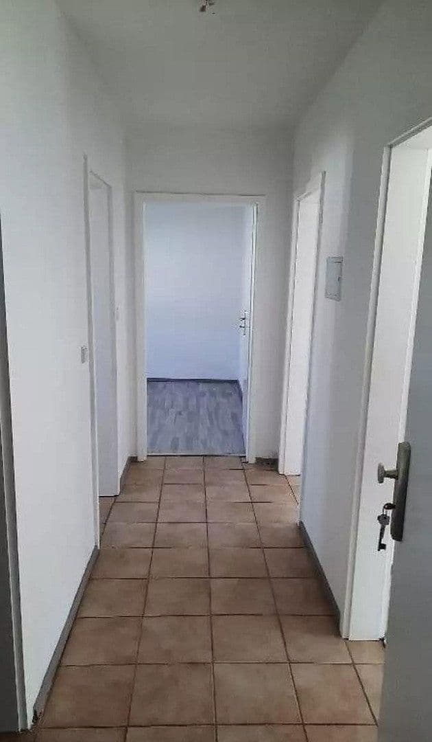 Prenájom bytu 3-izbový 79 m², Goethestr. 18, Sankt Augustin, Severné Porýnie - Westfálsko Prenájom bytu 3-izbový 79 m², Goethestr. 18, Sankt Augustin, Severné Porýnie - Westfálsko