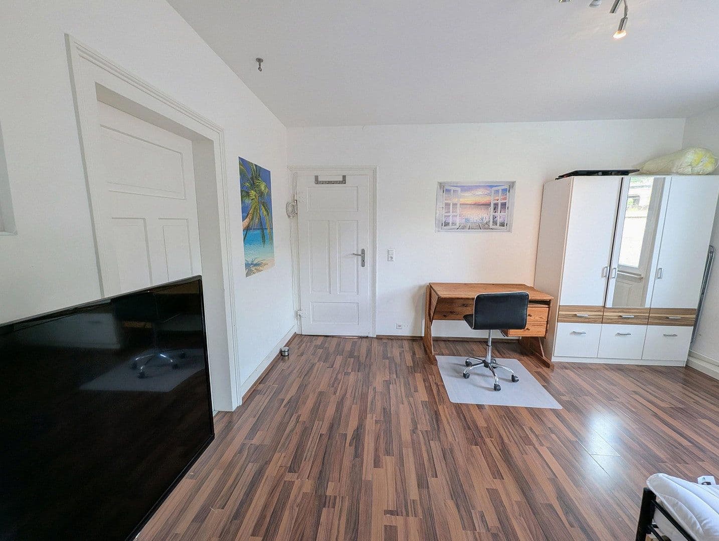 Prenájom bytu 3-izbový 18 m², Veielbrunnenweg 84, Stuttgart, Bádensko-Wurttembersko Prenájom bytu 3-izbový 18 m², Veielbrunnenweg 84, Stuttgart, Bádensko-Wurttembersko