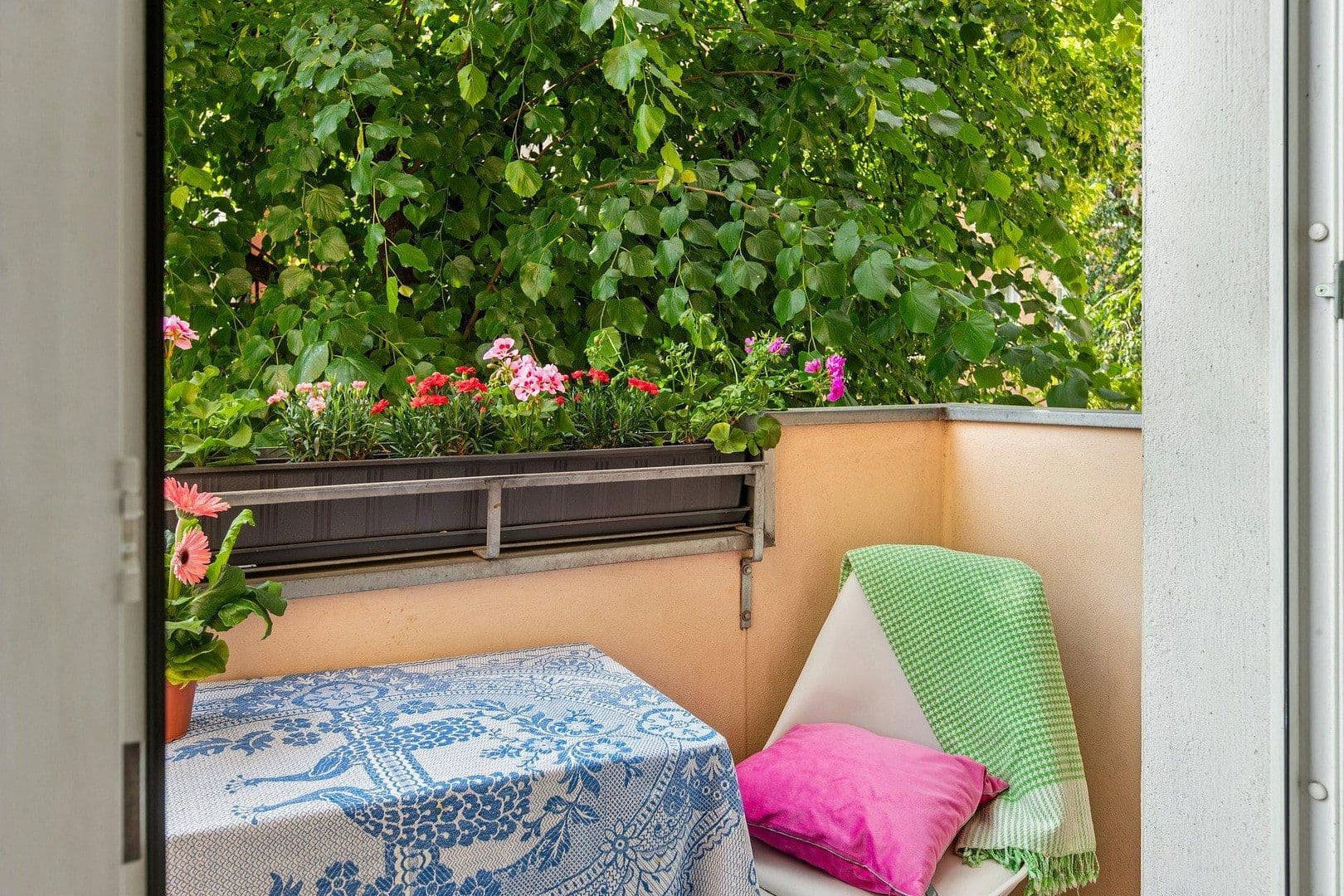 Predaj bytu 2-izbový 62 m², Berlin, Berlín Predaj bytu 2-izbový 62 m², Berlin, Berlín
