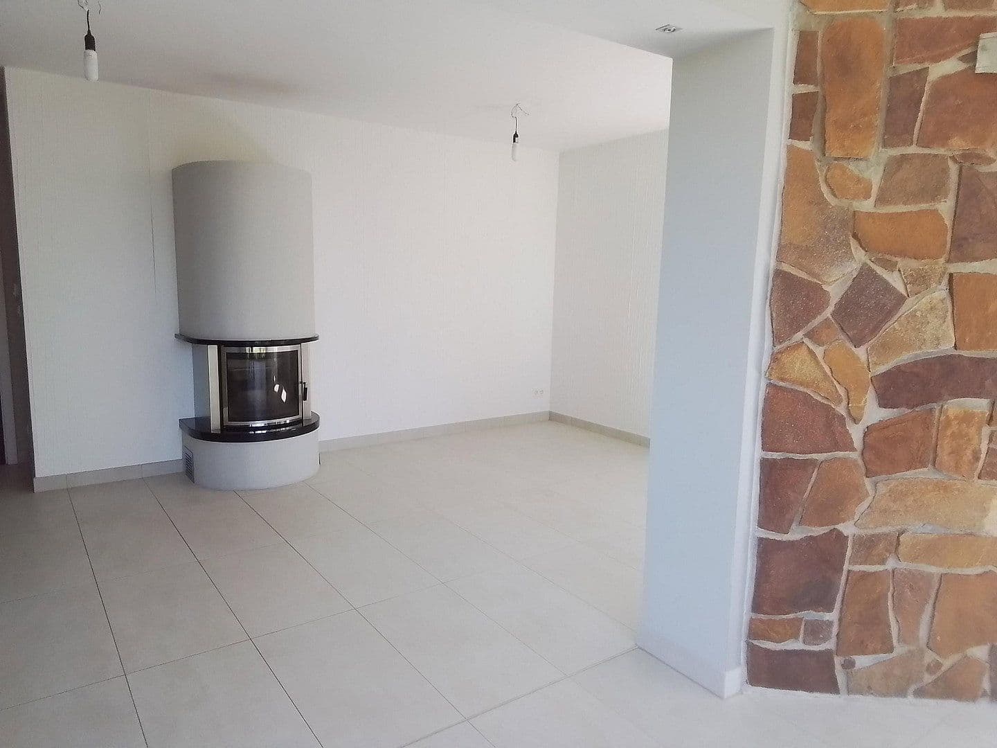 Predaj domu 313 m², pozemek 629 m², Naunhof, Sasko Predaj domu 313 m², pozemek 629 m², Naunhof, Sasko