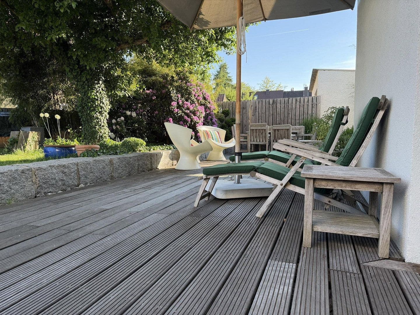 Predaj domu 202 m², pozemek 700 m², Vogelherdstraße 11, Rückersdorf, Bavorsko Predaj domu 202 m², pozemek 700 m², Vogelherdstraße 11, Rückersdorf, Bavorsko