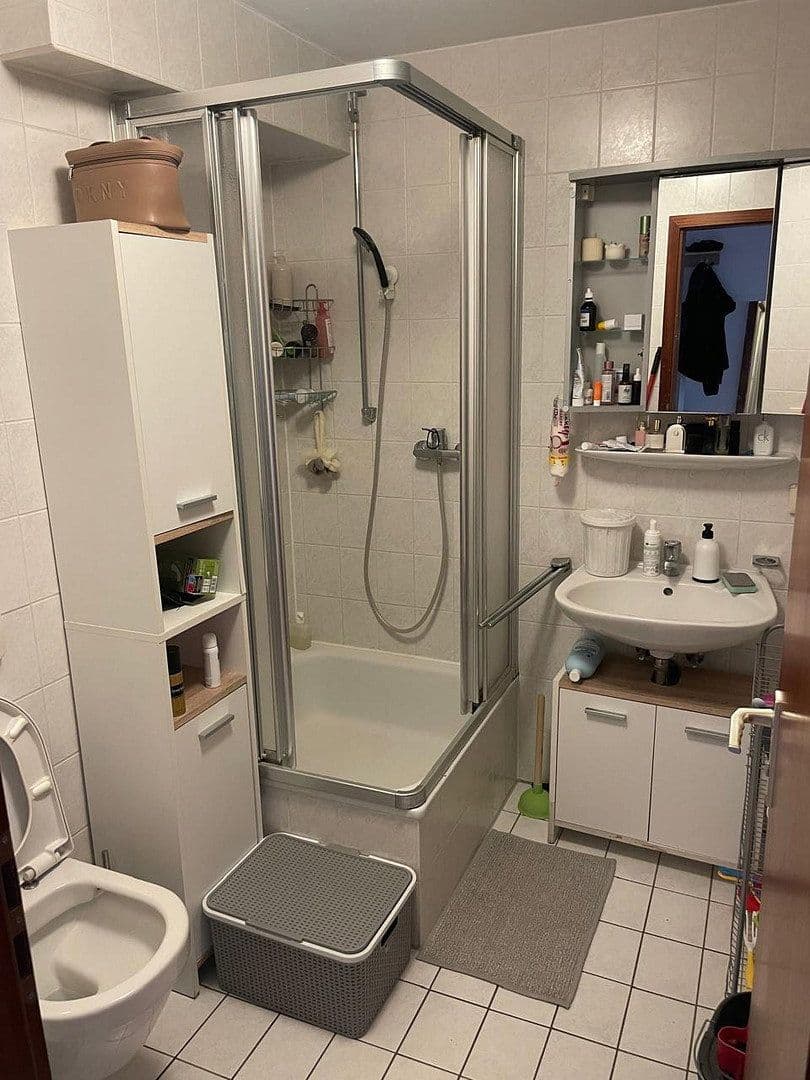 Prenájom bytu 2-izbový 62 m², Ulrichstraße 34, Reutlingen, Bádensko-Wurttembersko Prenájom bytu 2-izbový 62 m², Ulrichstraße 34, Reutlingen, Bádensko-Wurttembersko