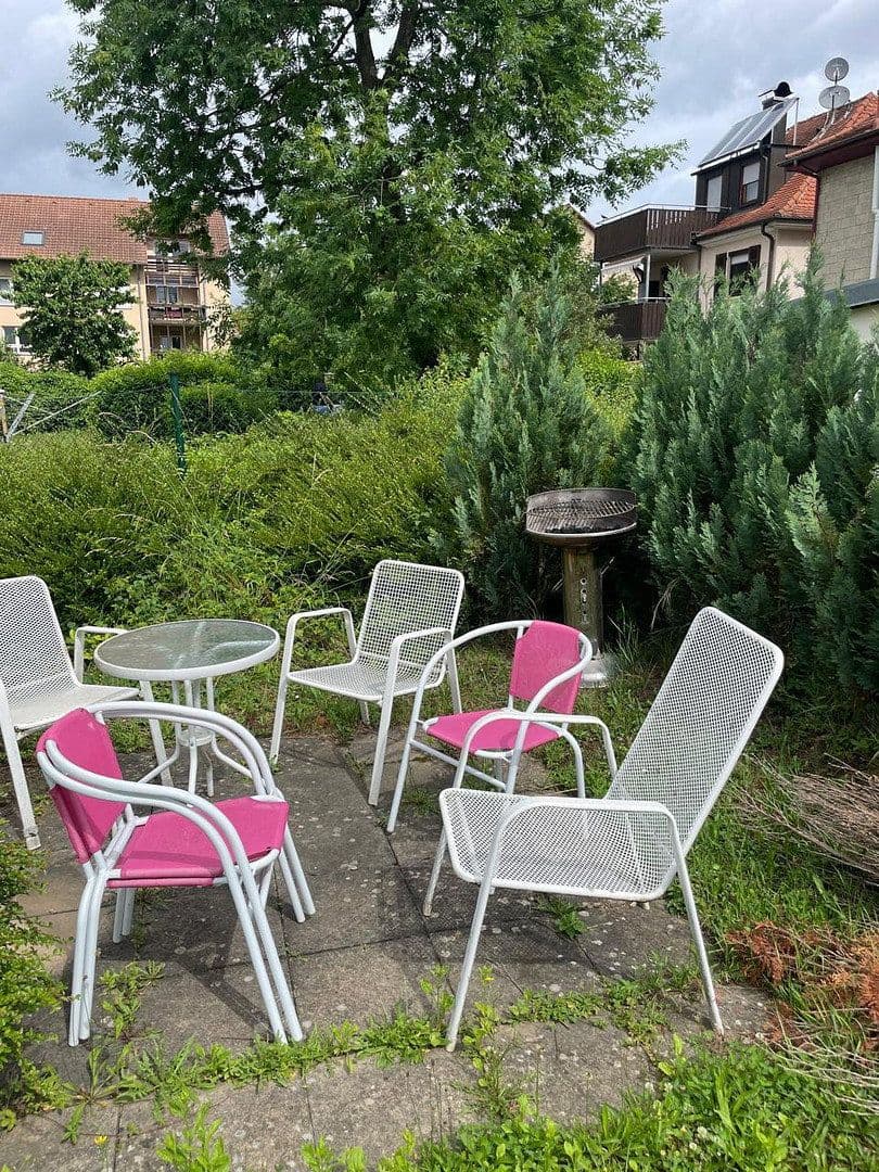 Prenájom bytu 2-izbový 62 m², Ulrichstraße 34, Reutlingen, Bádensko-Wurttembersko Prenájom bytu 2-izbový 62 m², Ulrichstraße 34, Reutlingen, Bádensko-Wurttembersko