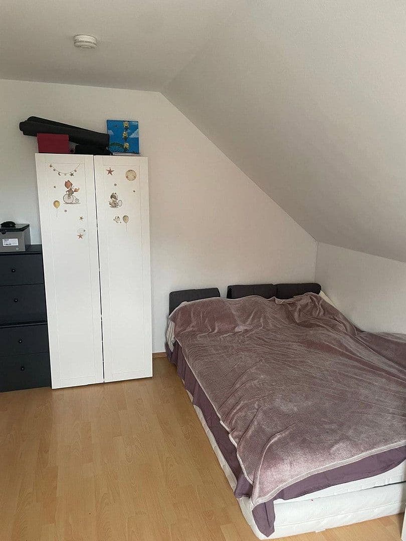 Prenájom bytu 2-izbový 62 m², Ulrichstraße 34, Reutlingen, Bádensko-Wurttembersko Prenájom bytu 2-izbový 62 m², Ulrichstraße 34, Reutlingen, Bádensko-Wurttembersko