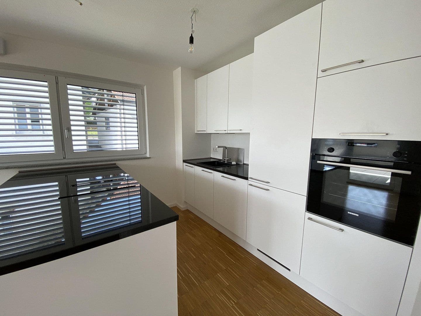 Prenájom bytu 3-izbový 100 m², Oberhochstegstr. 43, Lindau (Bodensee), Bavorsko Prenájom bytu 3-izbový 100 m², Oberhochstegstr. 43, Lindau (Bodensee), Bavorsko
