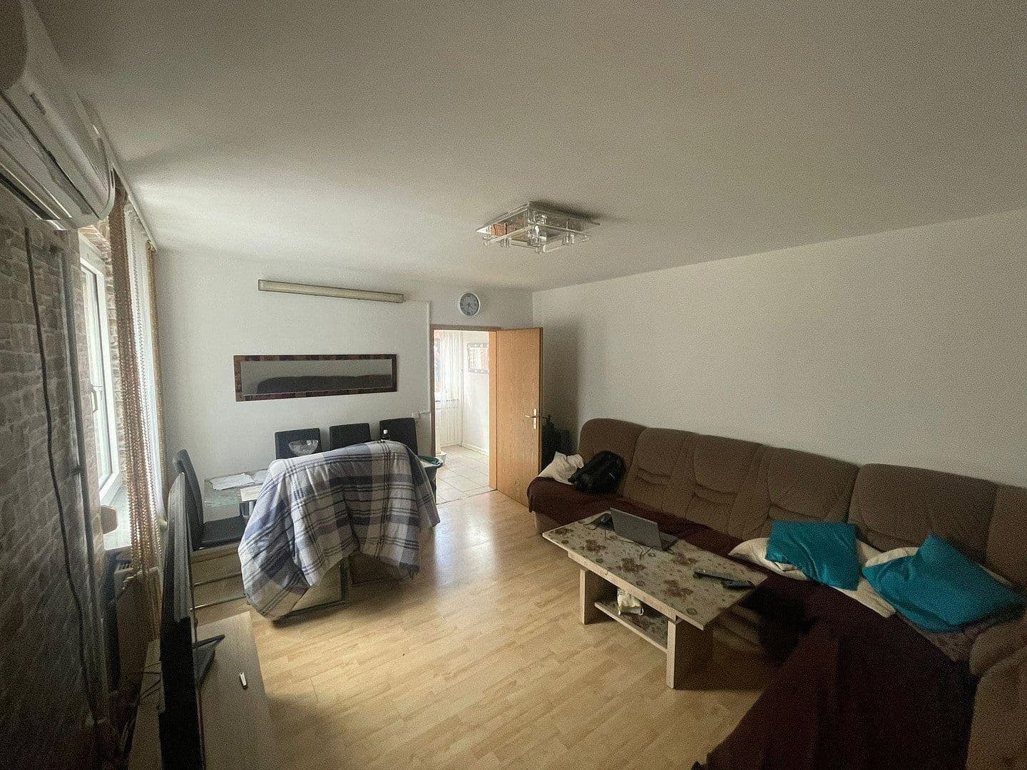 Prenájom domu 108 m², pozemek 260 m², Wiesbaden, Hesensko Prenájom domu 108 m², pozemek 260 m², Wiesbaden, Hesensko