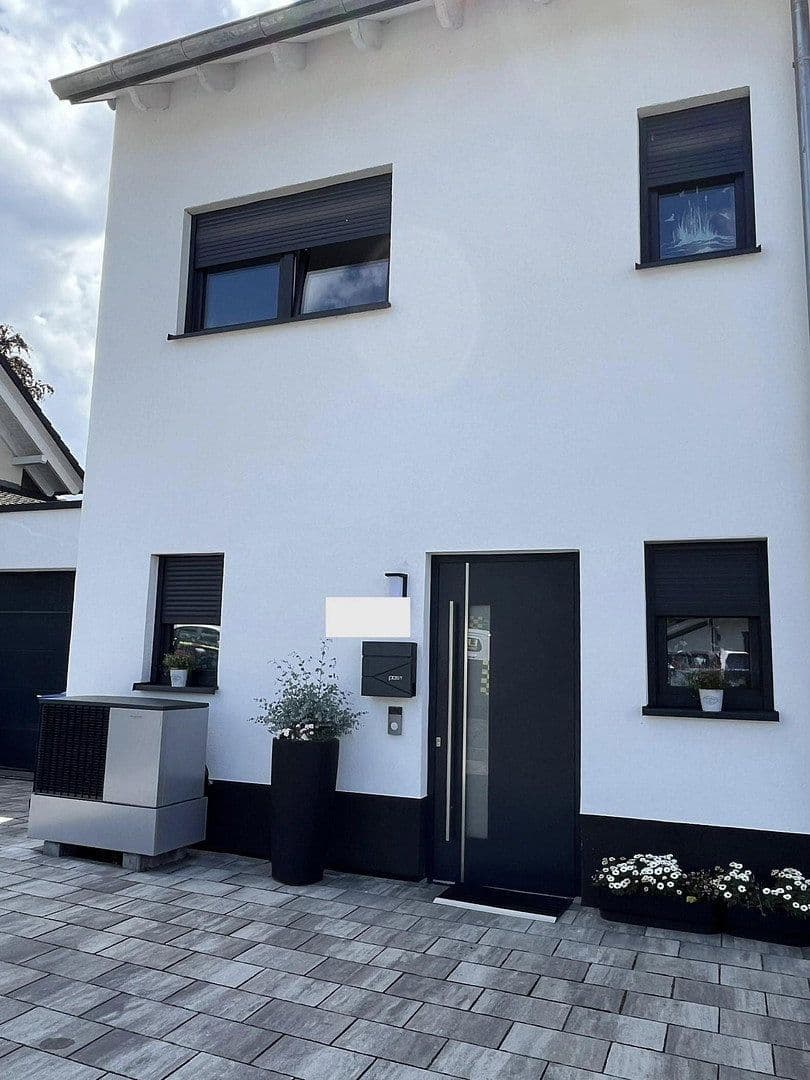 Prenájom domu 140 m², pozemek 250 m², Höchst im Odenwald, Hesensko Prenájom domu 140 m², pozemek 250 m², Höchst im Odenwald, Hesensko
