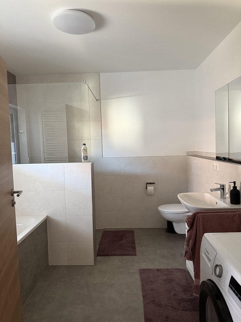 Prenájom bytu 3-izbový 69 m², Hofkirchen, Bavorsko Prenájom bytu 3-izbový 69 m², Hofkirchen, Bavorsko