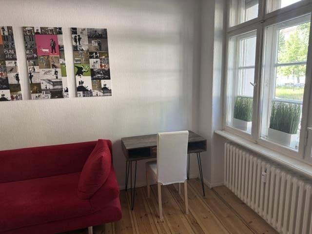 Prenájom bytu 2-izbový 56 m², Reichsstrasse 66, Berlin, Berlín Prenájom bytu 2-izbový 56 m², Reichsstrasse 66, Berlin, Berlín