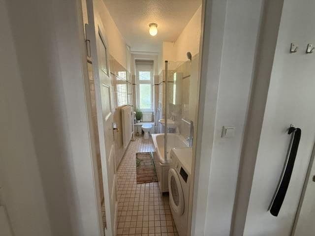 Prenájom bytu 2-izbový 56 m², Reichsstrasse 66, Berlin, Berlín Prenájom bytu 2-izbový 56 m², Reichsstrasse 66, Berlin, Berlín
