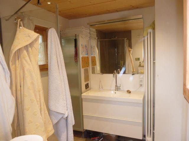 Predaj domu 105 m², pozemek 1.135 m², Übersee, Bavorsko Predaj domu 105 m², pozemek 1.135 m², Übersee, Bavorsko