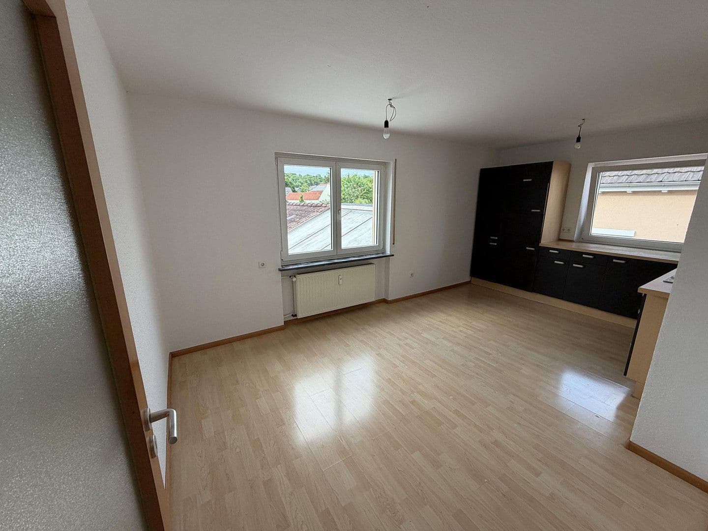 Prenájom bytu 3-izbový 87 m², Hohberg, Bádensko-Wurttembersko Prenájom bytu 3-izbový 87 m², Hohberg, Bádensko-Wurttembersko