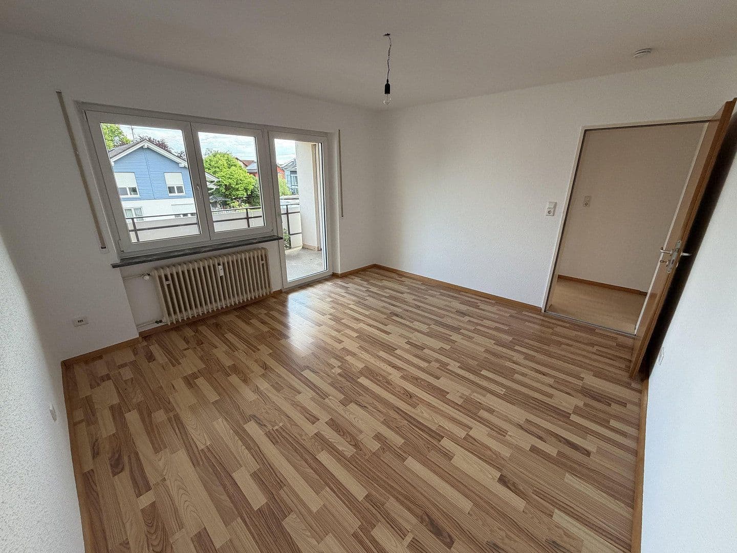 Prenájom bytu 3-izbový 87 m², Hohberg, Bádensko-Wurttembersko Prenájom bytu 3-izbový 87 m², Hohberg, Bádensko-Wurttembersko