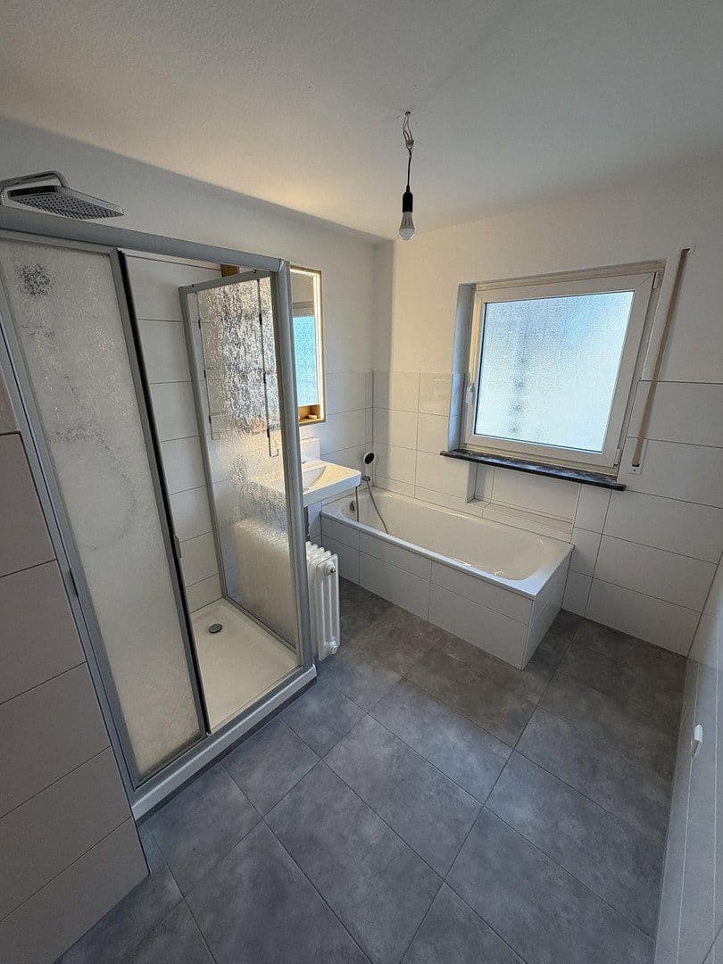 Prenájom bytu 3-izbový 87 m², Hohberg, Bádensko-Wurttembersko Prenájom bytu 3-izbový 87 m², Hohberg, Bádensko-Wurttembersko