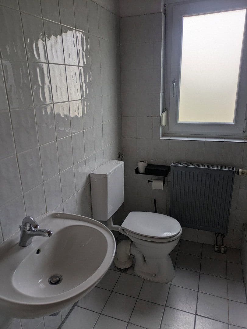 Prenájom domu 110 m², pozemek 200 m², Mosbach 24, Markt Erlbach, Bavorsko Prenájom domu 110 m², pozemek 200 m², Mosbach 24, Markt Erlbach, Bavorsko