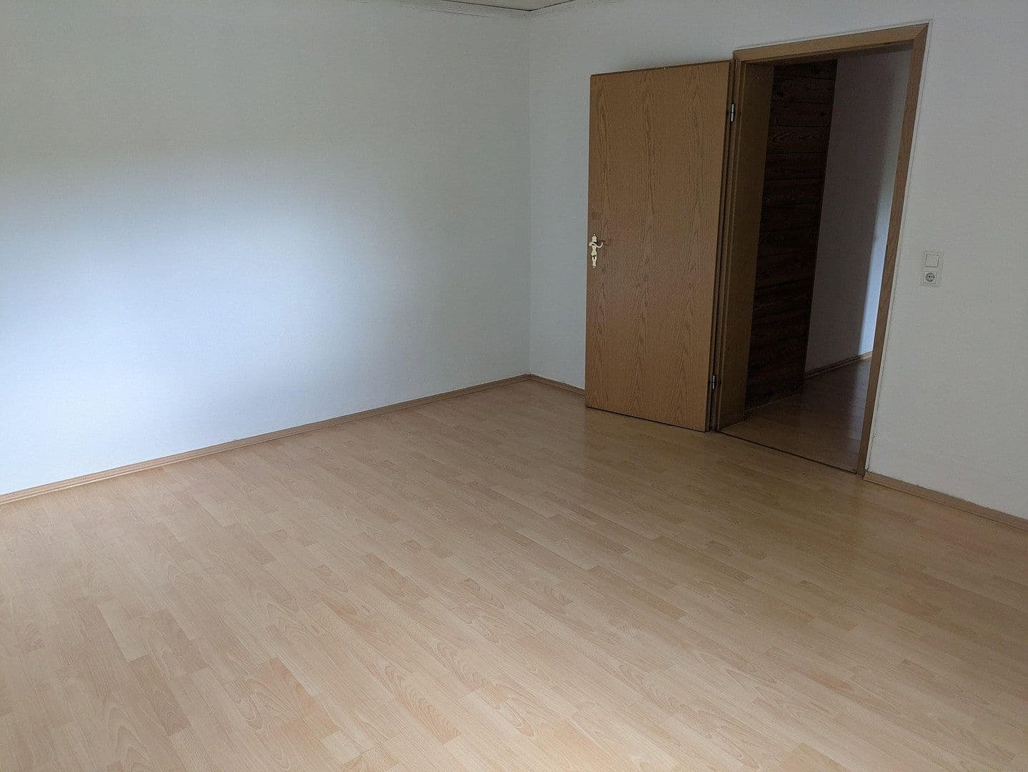 Prenájom domu 110 m², pozemek 200 m², Mosbach 24, Markt Erlbach, Bavorsko Prenájom domu 110 m², pozemek 200 m², Mosbach 24, Markt Erlbach, Bavorsko