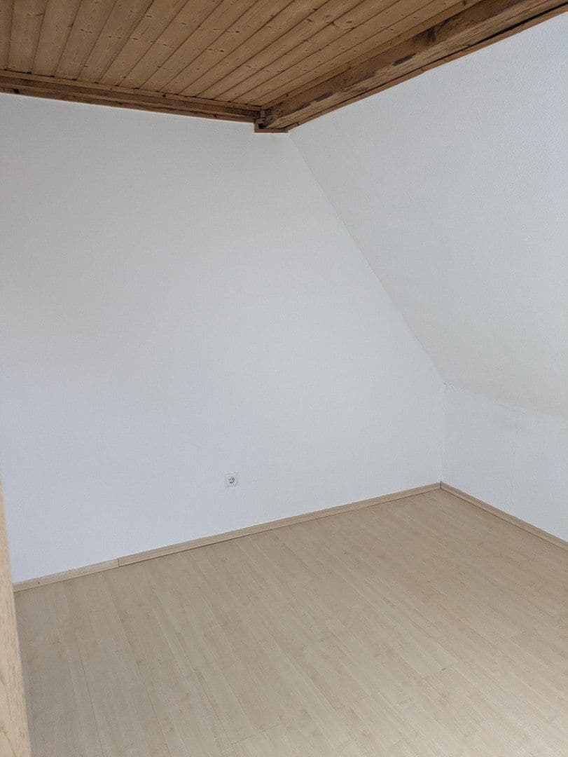 Prenájom domu 110 m², pozemek 200 m², Mosbach 24, Markt Erlbach, Bavorsko Prenájom domu 110 m², pozemek 200 m², Mosbach 24, Markt Erlbach, Bavorsko