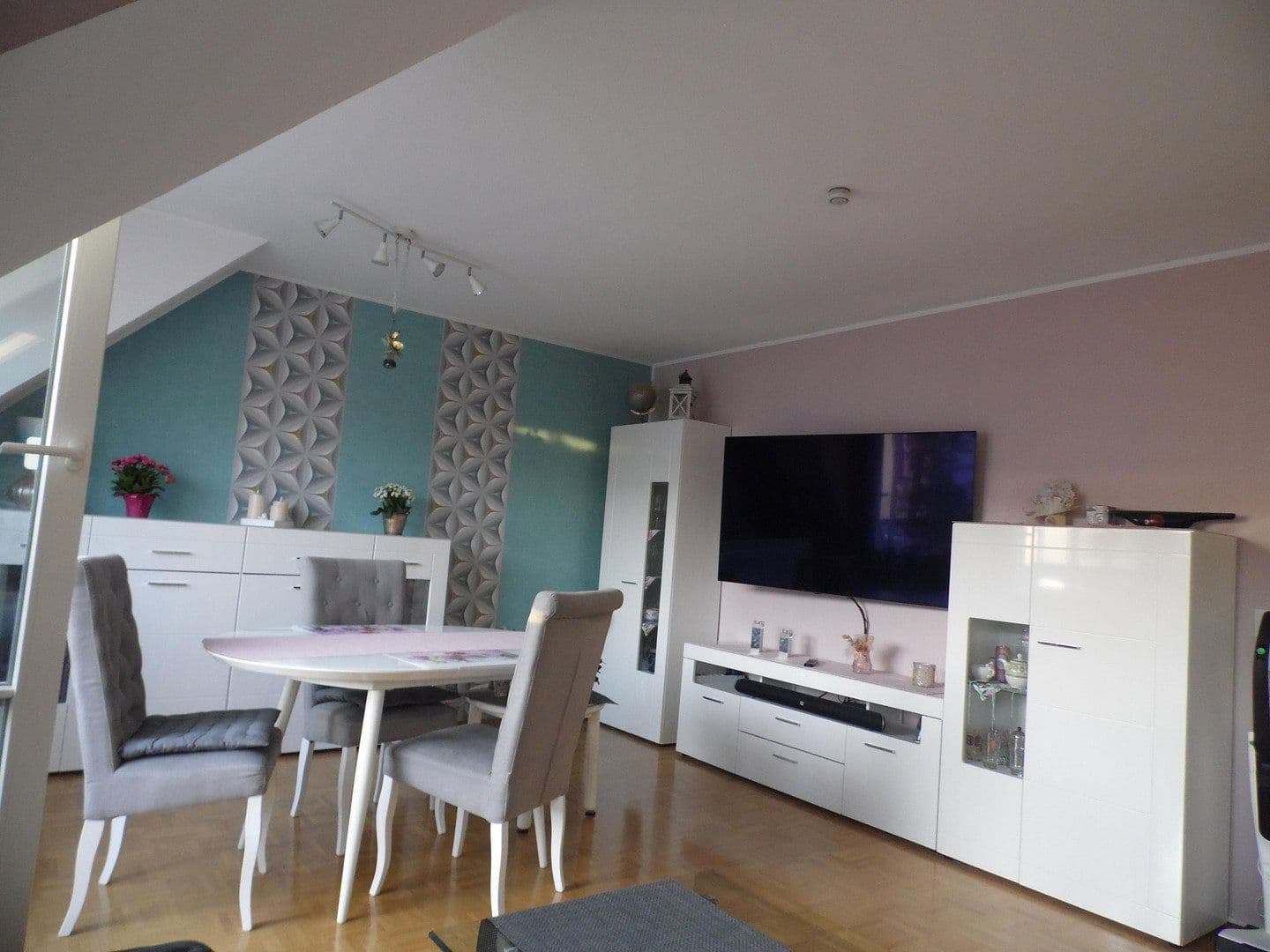 Predaj bytu 2-izbový 63 m², München, Bavorsko Predaj bytu 2-izbový 63 m², München, Bavorsko