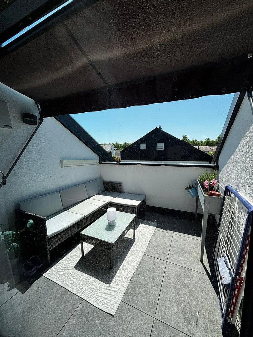 Prenájom bytu 3-izbový 95 m², Güldensteinstraße 50, Heilbronn, Bádensko-Wurttembersko Prenájom bytu 3-izbový 95 m², Güldensteinstraße 50, Heilbronn, Bádensko-Wurttembersko