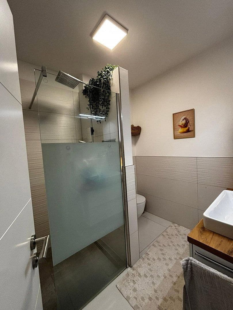 Prenájom bytu 3-izbový 95 m², Güldensteinstraße 50, Heilbronn, Bádensko-Wurttembersko Prenájom bytu 3-izbový 95 m², Güldensteinstraße 50, Heilbronn, Bádensko-Wurttembersko