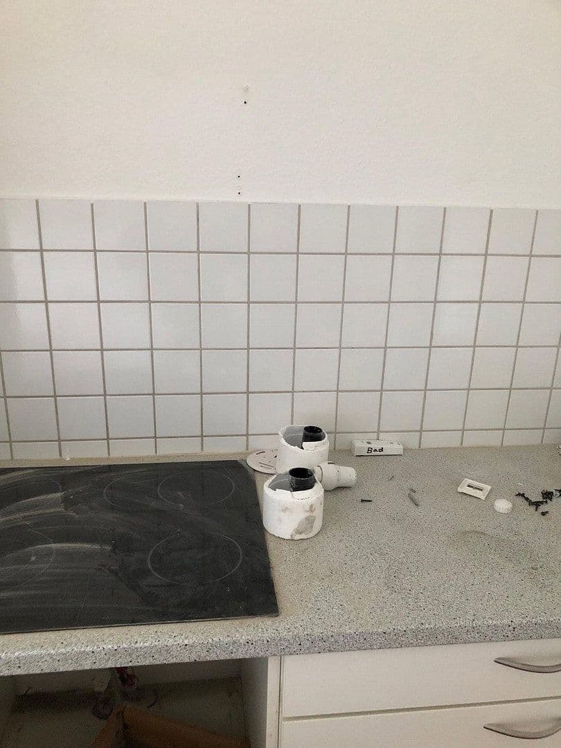 Prenájom bytu 3-izbový 59 m², Kallstadter Straße 16, Mannheim, Bádensko-Wurttembersko Prenájom bytu 3-izbový 59 m², Kallstadter Straße 16, Mannheim, Bádensko-Wurttembersko