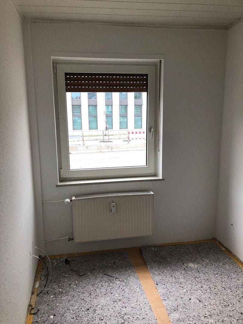 Prenájom bytu 3-izbový 59 m², Kallstadter Straße 16, Mannheim, Bádensko-Wurttembersko Prenájom bytu 3-izbový 59 m², Kallstadter Straße 16, Mannheim, Bádensko-Wurttembersko