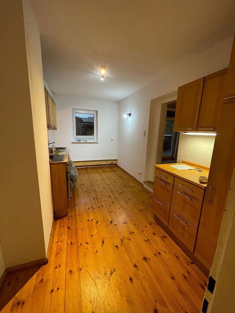 Prenájom bytu 6-izbový 145 m², Jakob-Nein-Str. 15, Erlangen, Bavorsko Prenájom bytu 6-izbový 145 m², Jakob-Nein-Str. 15, Erlangen, Bavorsko
