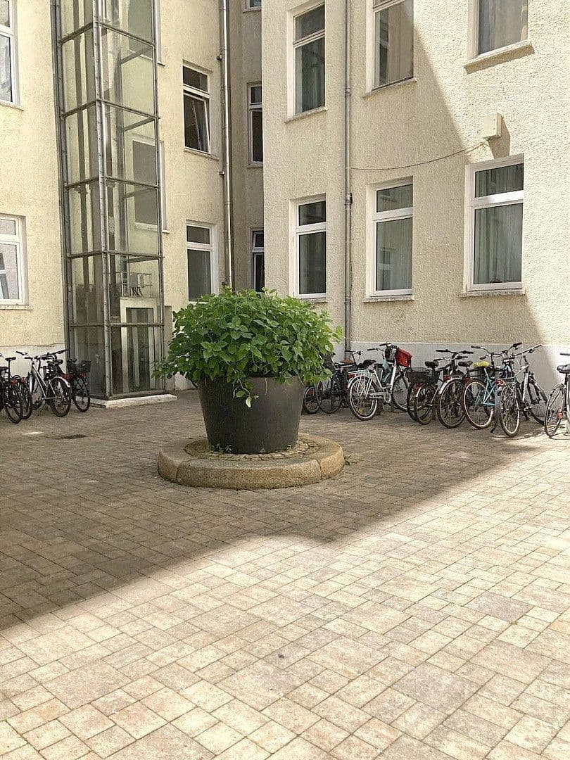 Predaj bytu 2-izbový 41 m², Zionskirchstr. 11, Berlin, Berlín Predaj bytu 2-izbový 41 m², Zionskirchstr. 11, Berlin, Berlín