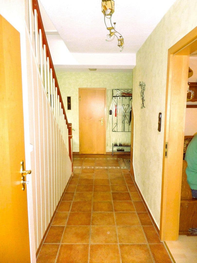 Predaj domu 94 m², pozemek 1.120 m², Lauchhammer, Brandenbursko Predaj domu 94 m², pozemek 1.120 m², Lauchhammer, Brandenbursko