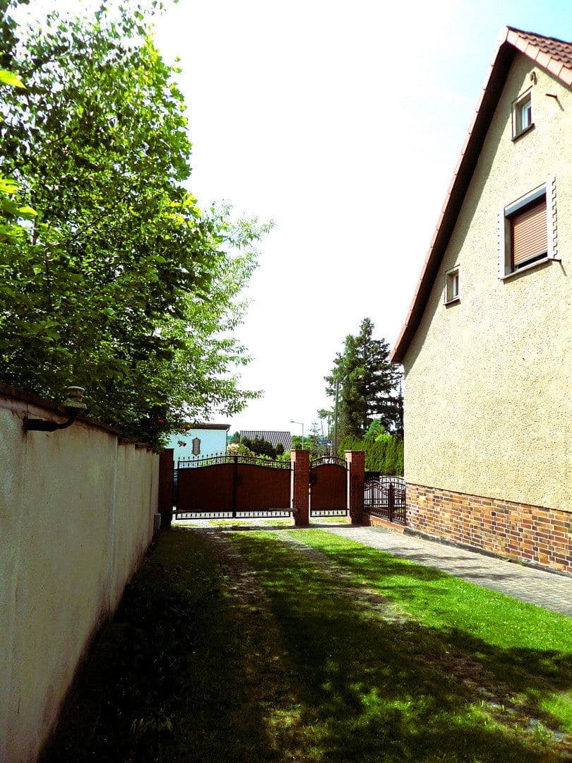 Predaj domu 94 m², pozemek 1.120 m², Lauchhammer, Brandenbursko Predaj domu 94 m², pozemek 1.120 m², Lauchhammer, Brandenbursko