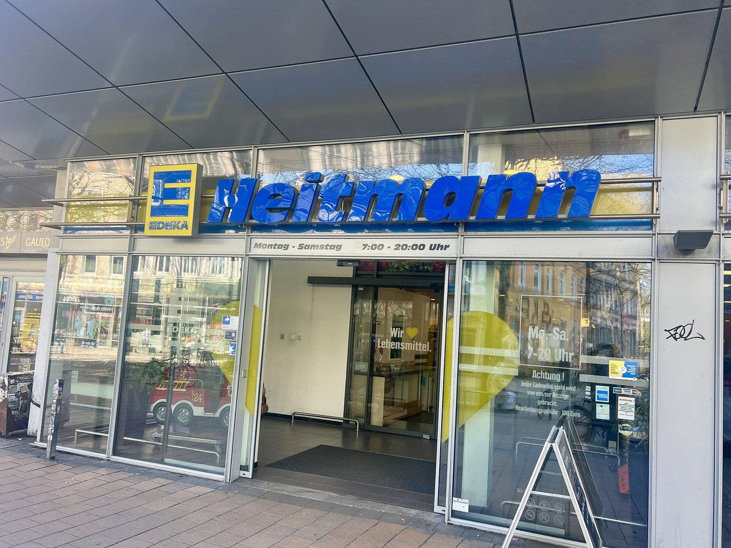 Prenájom nebytového priestoru 317 m², Große Bergstraße 154, Hamburg, Hamburg Prenájom nebytového priestoru 317 m², Große Bergstraße 154, Hamburg, Hamburg