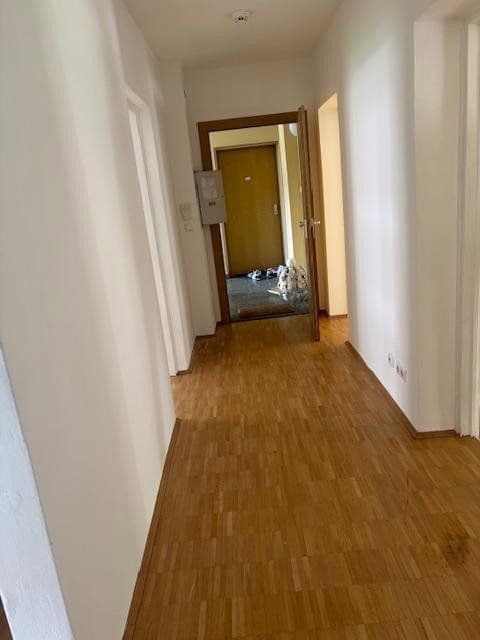 Prenájom bytu 3-izbový 70 m², München, Bavorsko Prenájom bytu 3-izbový 70 m², München, Bavorsko